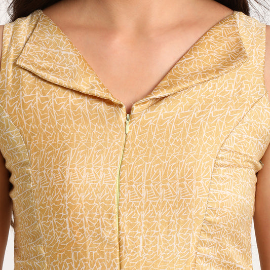 Yellow Doodle | Flat collar dress long