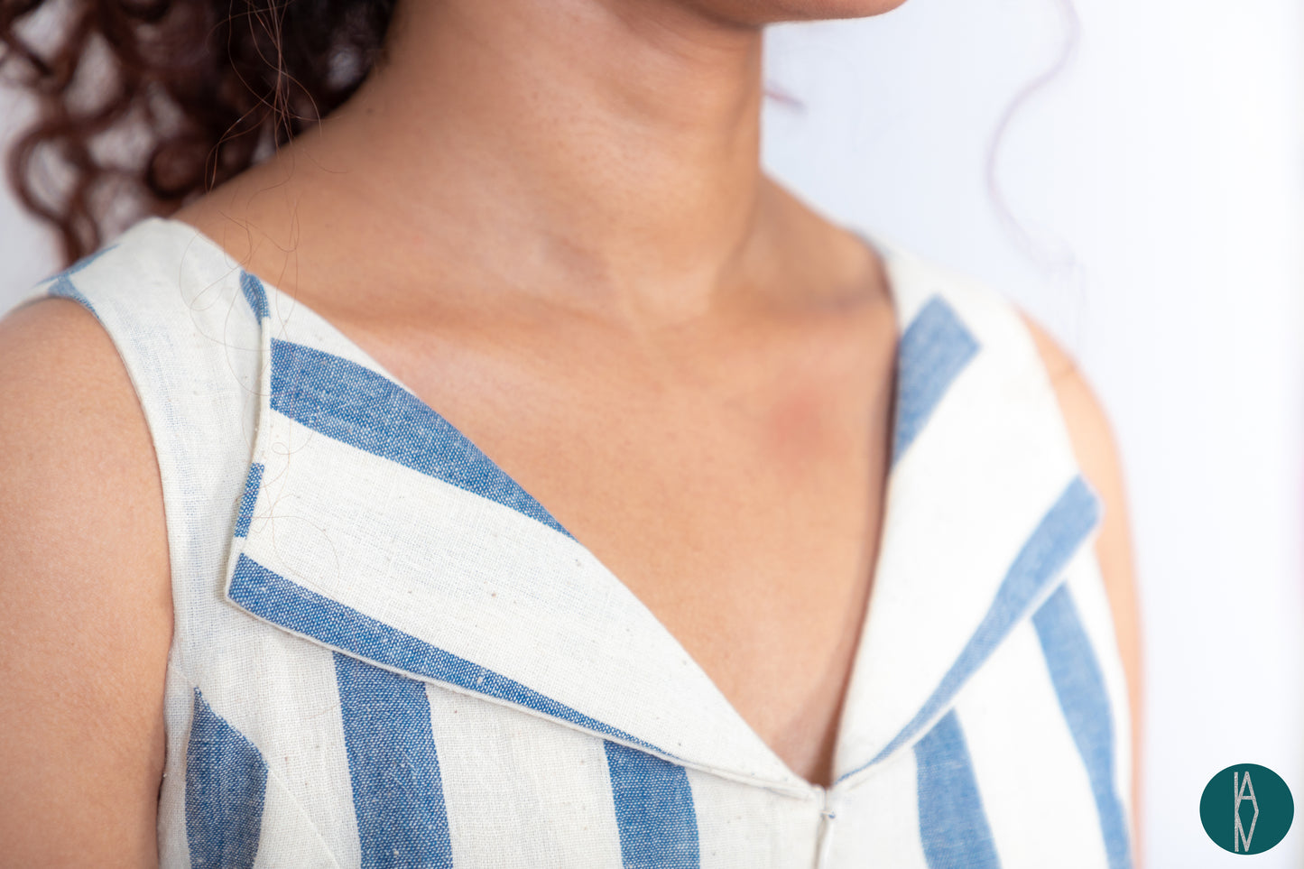 Blue kala cotton | Flat collar crop top